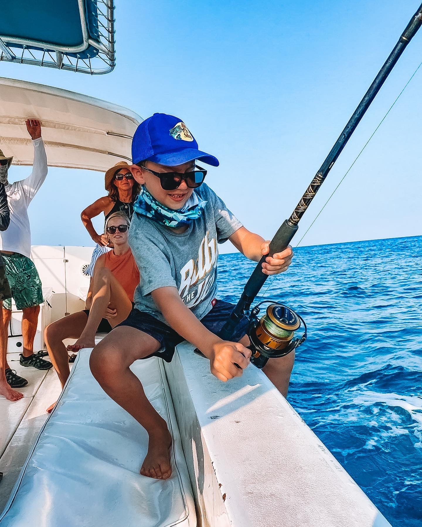 Fishing in belize, children fishing